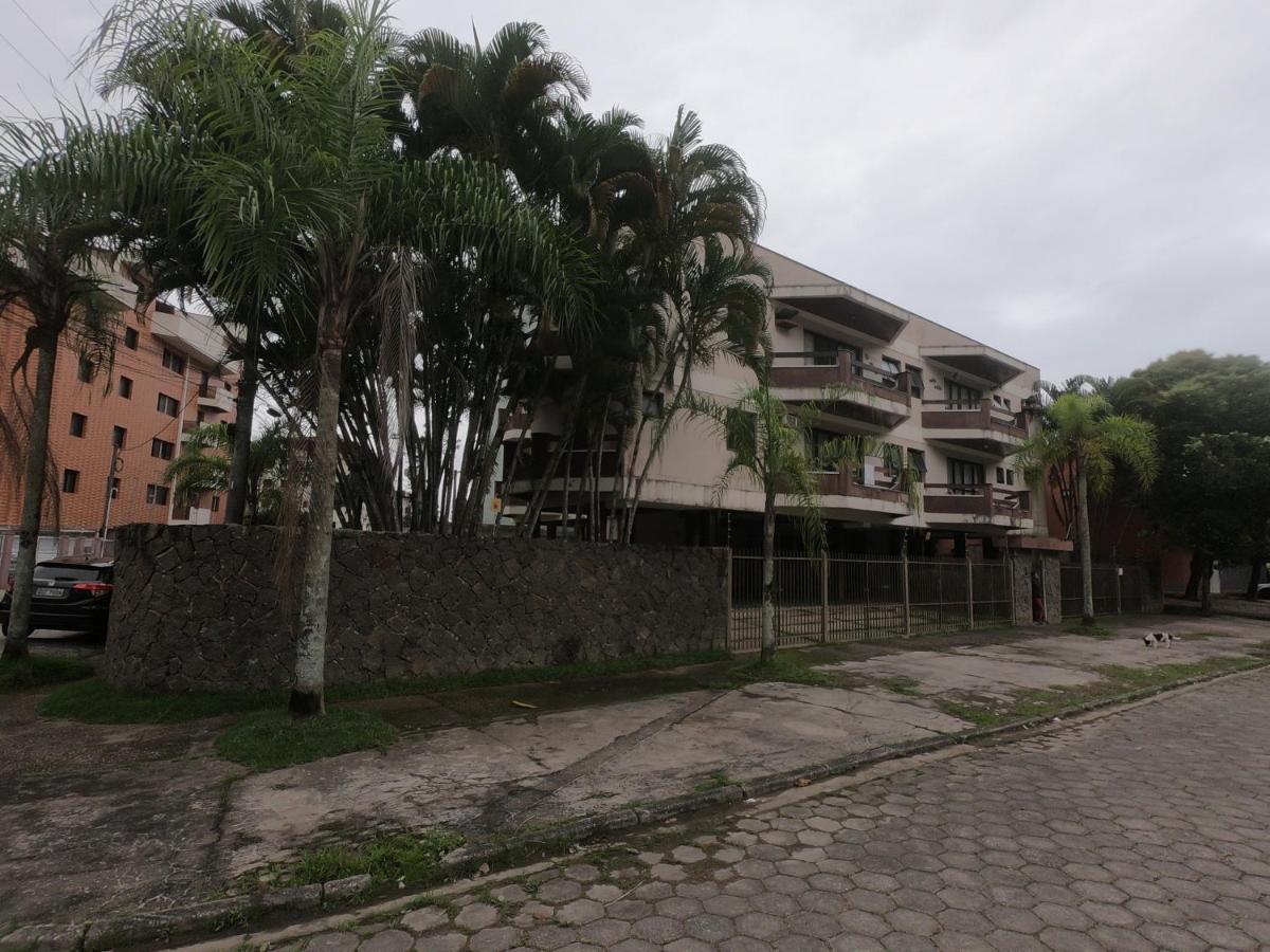 Beach House Praia Grande Apartamento 1 400 metros da praia Ar Condicionado e wifi Ubatuba Exterior foto